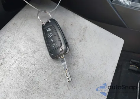 2019 Hyundai Veloster 2.0 z USA, uszkodzony, nr VIN KMHTG6AF7KU006691